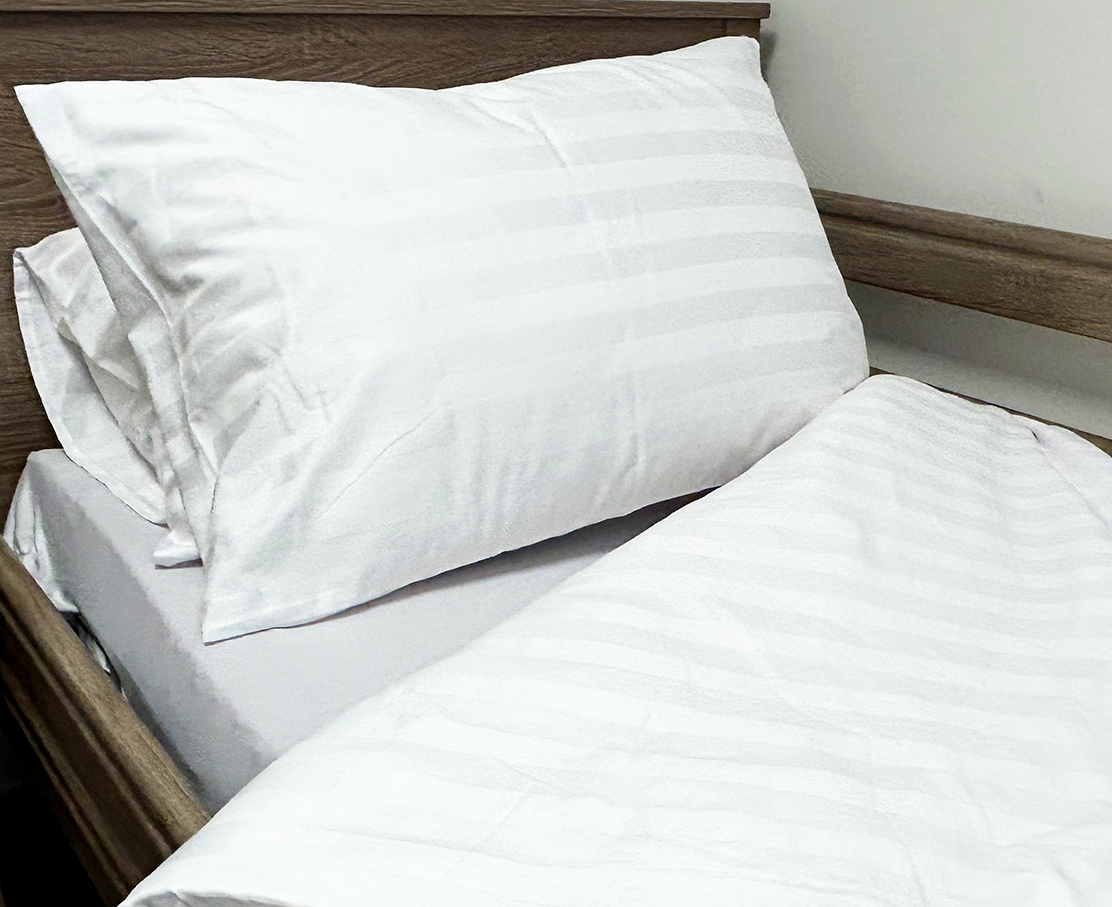 Satin Striped Bedding Bundle - White - Set